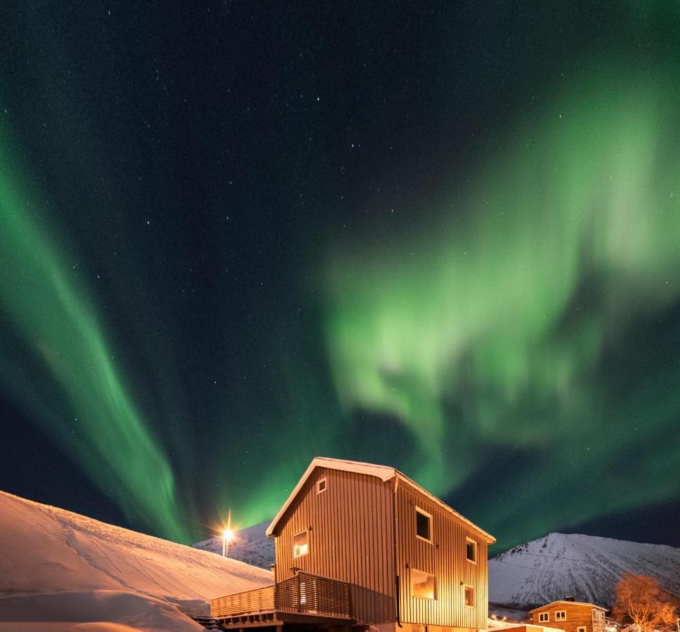 Vacation Home In Fjordgard With Views Of Segla And The Fjord Buitenkant foto